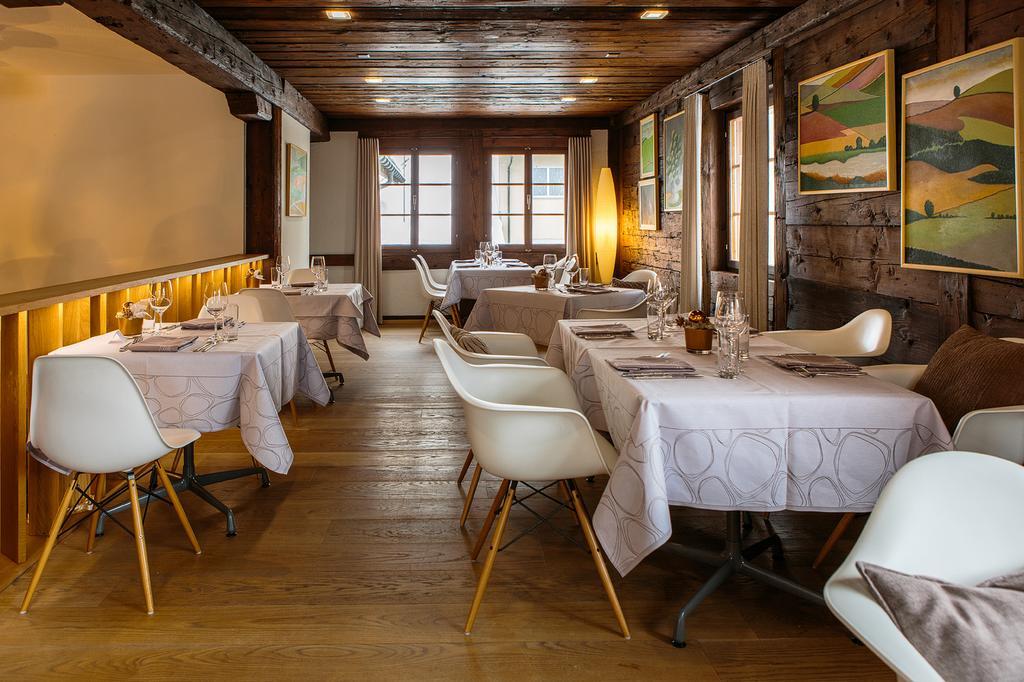 Hotel & Restaurant Zum Schwarzen Baeren Andermatt Exterior photo